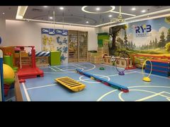 -红黄蓝成长中心(海淀上地店)