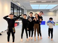 -EFL巴西柔术·综合格斗·泰拳·少儿体能训练(虹桥德必馆)