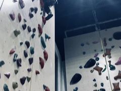 -锐菲特游泳体育健身中心(滨江店)
