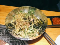 金枪鱼拌饭-极简·炭火烤肉主题餐厅·龙虾烧烤·烤羊排(宝龙店)