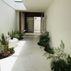 -LaMousse婚纱买手店