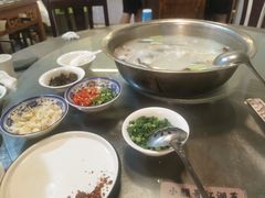 -颜氏双江清水鱼一养身火锅(磁器口店)