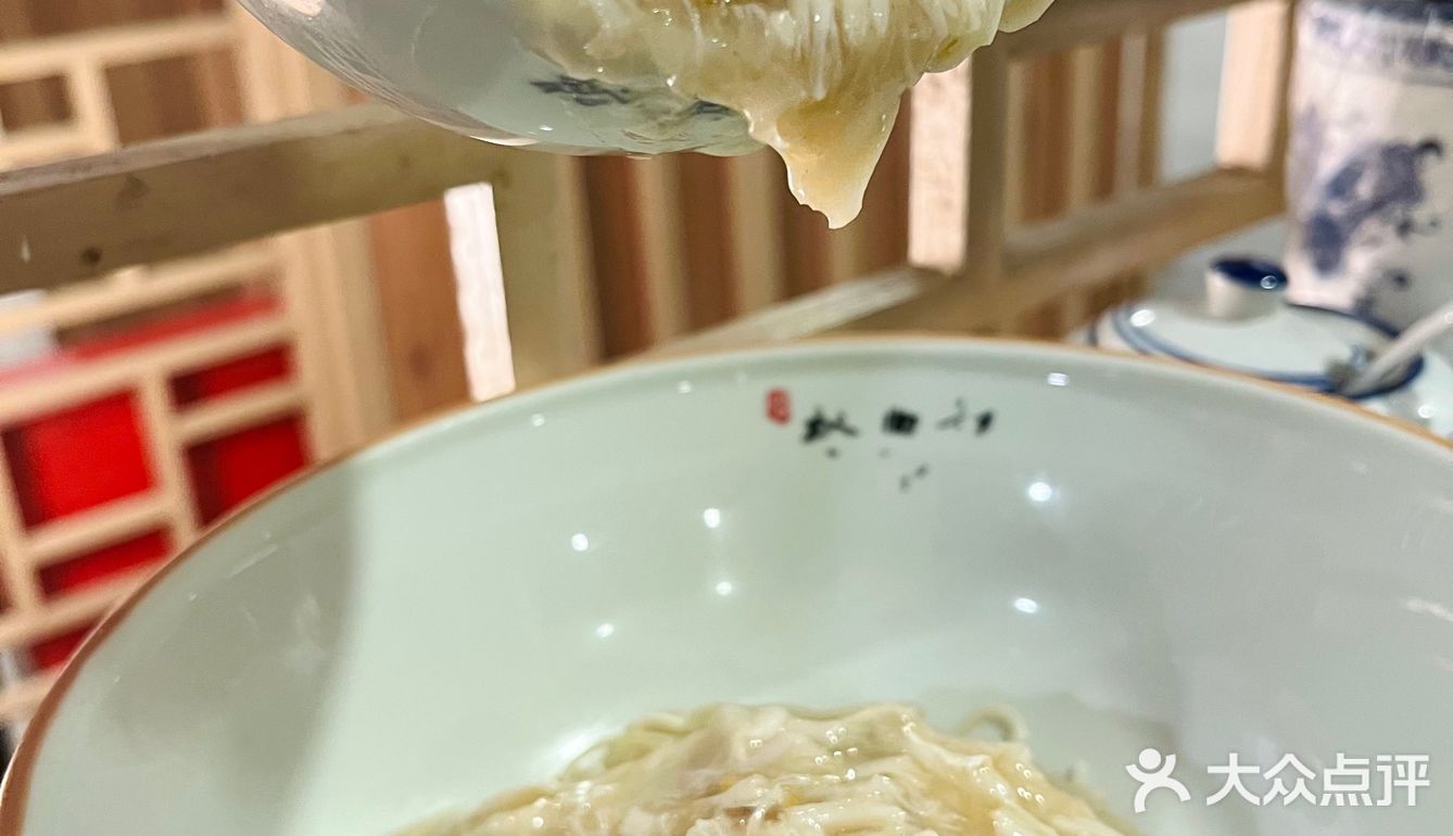 来一碗不一样的梭子蟹粉面吧～