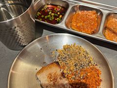 -围炉肉舍•炭烤活鳗•丹东海鲜烤肉(步行街店)