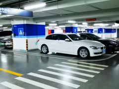 -BFC外滩金融中心停车场