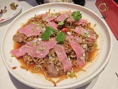 红子姜牛肉蒸银鱼仔-山泉粤宴(广东大厦店)