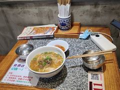 -湘下佬·老长沙吃货铺(酃湖万达店)