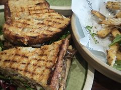 超级牛肉帕尼尼-O'mills Sourdough Bakery&Bistro(永嘉路店)