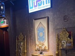 -迪拜杭州风味音乐餐厅(杭州首店 湖滨步行街店)