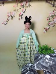 -盘子女人坊古装写真摄影(厦门总店)