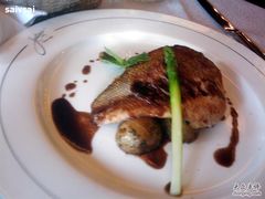 烤海鲈鱼配香草土豆（set）-北京建国饭店杰斯汀法餐厅