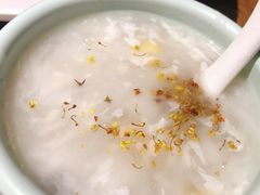 酒酿小丸子-叶派龙虾•招牌香辣蟹·海鲜(中海国际店)