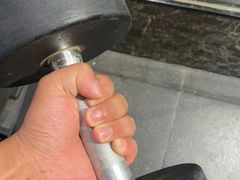 -格易美游泳馆健身房(新昆仑店)