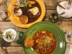 汉堡牛排-Cafe Alice咖啡爱丽丝(奥城店)