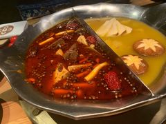 -湊湊火锅·茶憩(杭州湖滨银泰in77店)