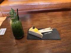 -ZING COFFEE 镜咖啡