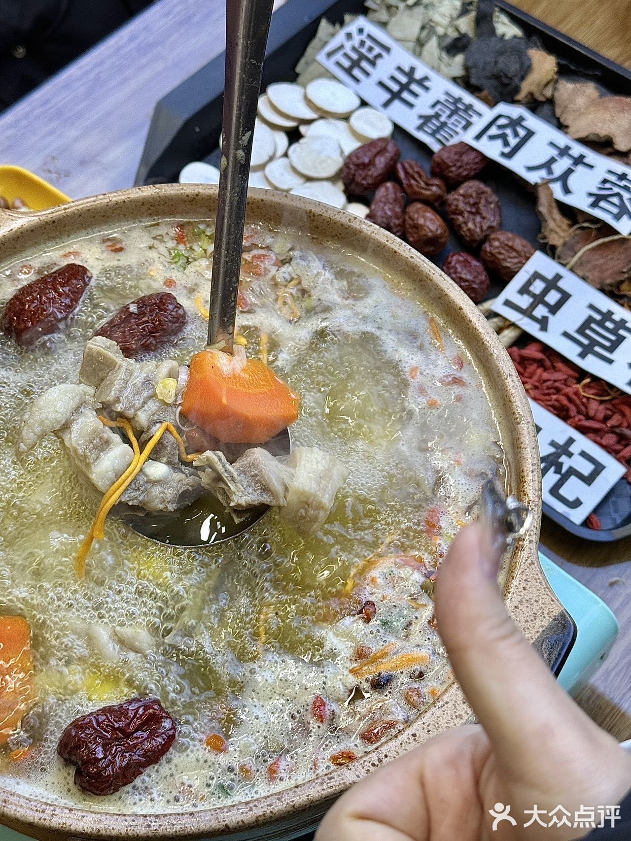 青岛冬天！谁能拒绝暖乎乎的羊肉炉啊！