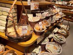 -七鲜超市(瑞虹天地太阳宫店)