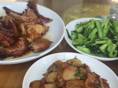 -芦茨金富饭庄·25年老字号·专做稻草鸡