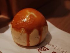 莲蓉蛋黄酥-陶陶居饼家(惠福东路店)