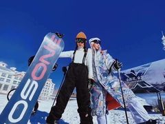 -亚布力新体委滑雪场