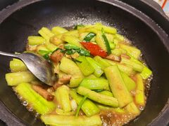 -江城小馆陕南妈妈菜·全球旅行餐厅(钟楼店)