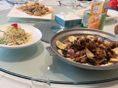 -海派美食·家宴海鲜青岛菜·石锅鲽鱼头(东方城店)