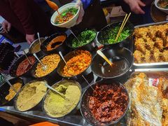 -爆炸头阿姨小四川正宗川味小吃(无任何分店)
