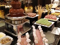 -上海西藏大厦万怡自助餐厅(徐汇店)