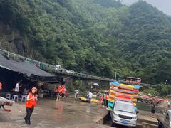 -安吉龙王山峡谷漂流