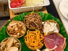 -菌海森林·非遗野生菌火锅(西山区滇池路摩根道店)
