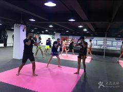 -FIGHTMAN格斗俱乐部(长宁临空店)