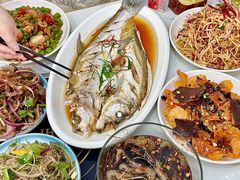 -丹水桥地锅鱼·翘嘴鲌·地方特色全鱼宴(丹江口大坝店)