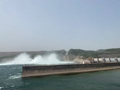 -黄河小浪底水利枢纽风景区