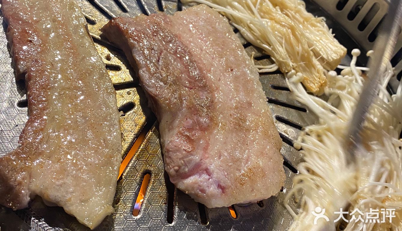 圣诞约会餐厅指南｜九尾壶·炭火烤肉