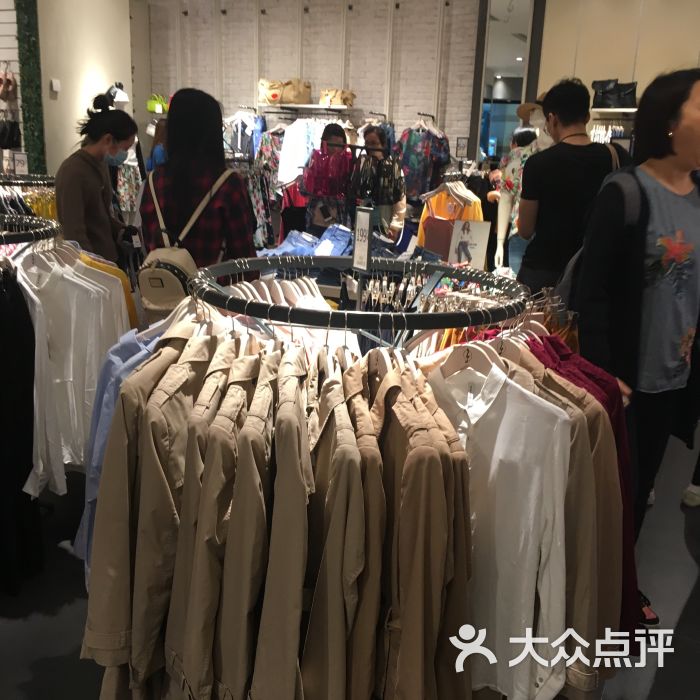 stradivarius(正佳广场店)-图片-广州购物-大众点评网
