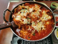 -亲昵春川鸡排(韩国美食街店)