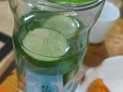 柠檬薄荷水-喇喇排骨火锅·传统韩式脊骨汤(望京西园总店)