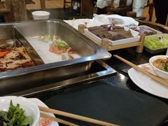 -百年川椒重庆老火锅(光谷店)