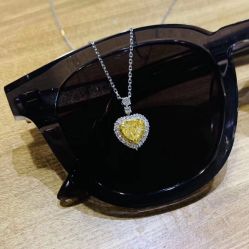 -威德钻石-克拉钻大本营(南京东路店)