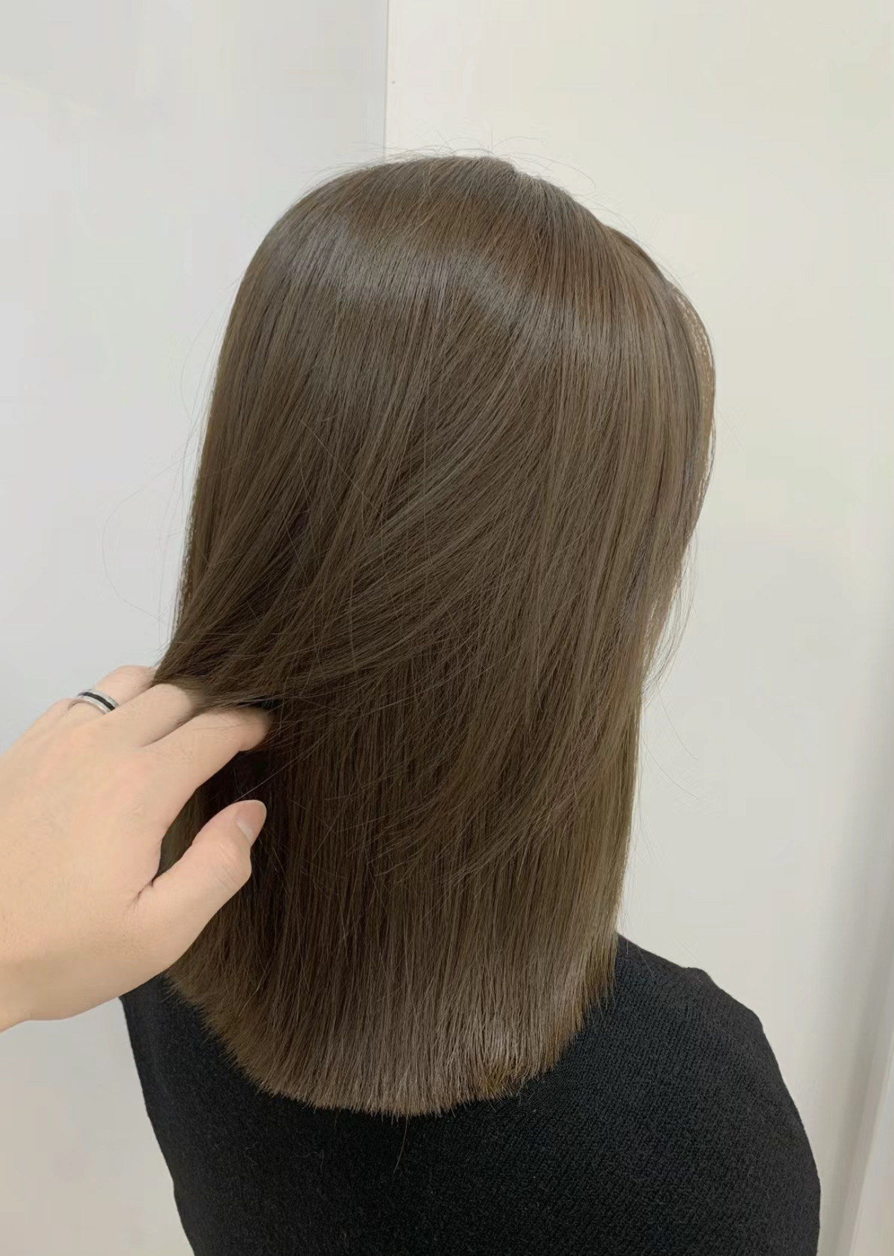 柔顺棕色美发