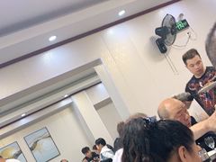 -余杨鸭鸭餐厅