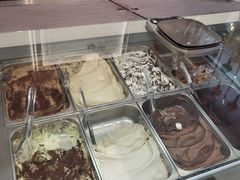 -VENCHI 闻绮(上海佛罗伦萨小镇店)