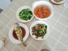 -爱的果实月嫂育婴师(世纪东方店)