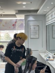 -镁连社·美联社