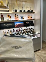 -法国娇兰精品店