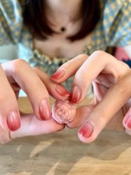 -手牵手美甲