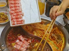 -沸炉重庆老火锅(军事博物馆店)