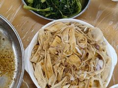 -满記土窑烧鷄波浪山莊