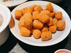 -蝴蝶里·粤菜·点心(滨江龙湖店)